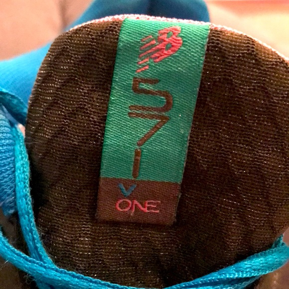 Size 9 New balance 571 - Picture 2 of 6